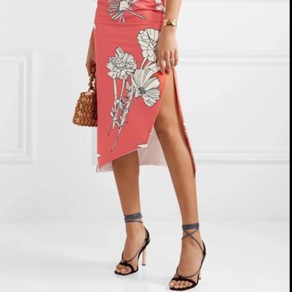 Size 2 excellent condition - Picture 6 of 6